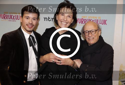 Amsterdam 22 januari 2018
Premiere het leven in vurrukkuluk in Tuschinski. Geza Weisz met zijn vader Frans en moeder