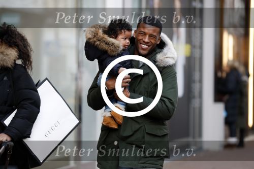 Amsterdam 17 januari 2018
Gini Wijnaldum met zijn vriendin en zoonJacian Emile Wijnaldum op de pc hooftstraat