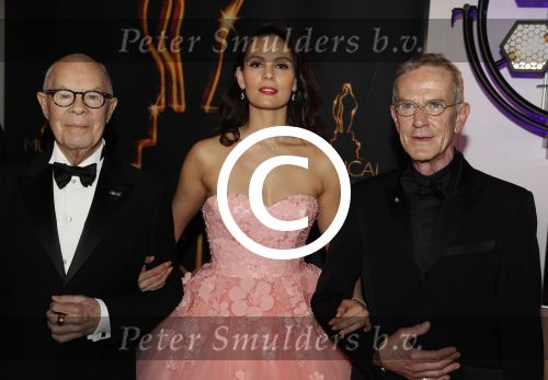Scheveningen 24 januari 2018
Uitreiking musical awards in circustheater
Hans v Manen met partner Hans v Dijk en Igone de Jongh
