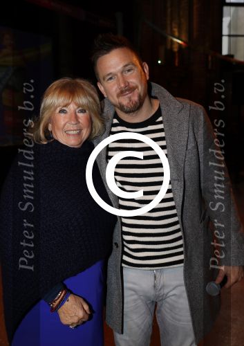 Amsterdam 29 januari 2018
Dag van het vergeten kind met Johnny de Mol Willeke Alberti Juvat Westendorp en jamai Looman in de vondelkerk.