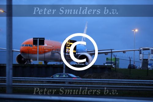 Schiphol 17 januari 2018
KLM vliegtuig dat speciaal voor de olympische spelen Oranje met blauw en wit gespoten is