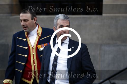 Amsterdam 17 januari 2018 
Koningin Maxima Koning Wiollem Alexander en Prinses Margriet arriveren bij het koninklijk paleis op de dam waar de nieuwjaarsreceptie is. Beveiliging met een scherm