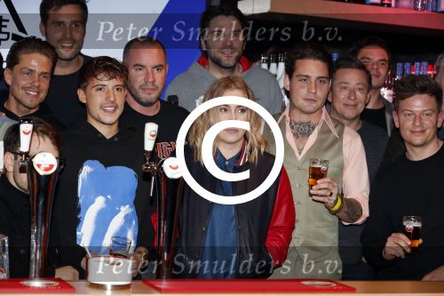 Rotterdam 24 januari 2018 
Perspresentatie samen gaan Vrienden van Amstel Live en Flying Dutch in ahoy.
oa aanwezig Guus Meeuwis Xander de Buisonje Anouk Lil Kleine Andre Hazes Direct Nick en Simon Broederliefde Douwe Bob John Ewbank Jeroen v Koningsbrugge eva