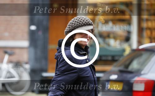 Amsterdam 4 januari 2018
Linda v Dijck doet boodschappen op de cornelis schuytstraat