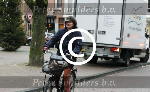 Amsterdam 4 januari 2018
Linda v Dijck doet boodschappen op de cornelis schuytstraat