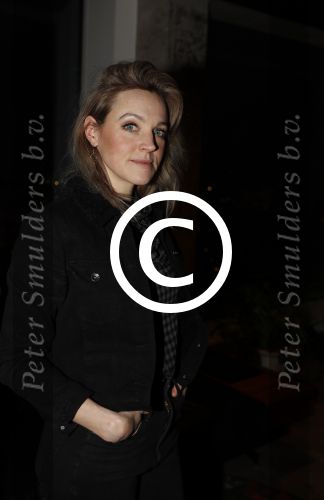 Amsterdam 10 januari 2018
Boekpresentatie Antoinette Beumer. Antoinette reikt het boek uit aan Femke Halsema. Loes haverkort