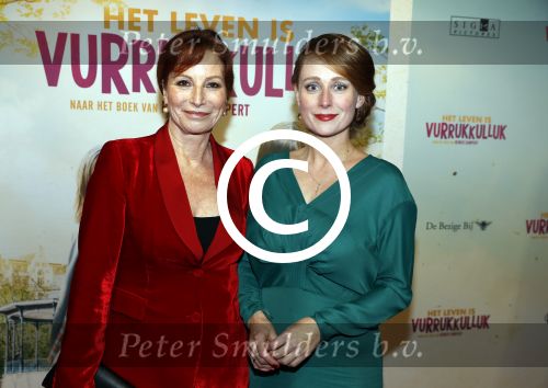 Amsterdam 22 januari 2018
Premiere het leven in vurrukkuluk in Tuschinski. Marian Mudder en Sytske van der Ster