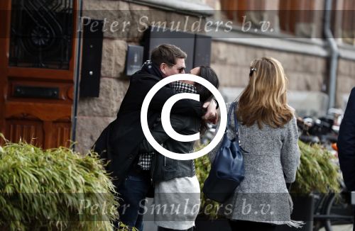 Amsterdam 27 januari 2018 
Martijn Krabbe en zijn vriendin Noi Pakon verlaten het conservatorium Hotel op Martijn zijn vespa scooter