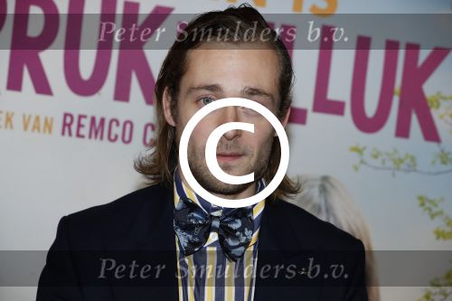 Amsterdam 22 januari 2018
Premiere het leven in vurrukkuluk in Tuschinski. Matthijs v d Sande Bakhuyzen met vriendin