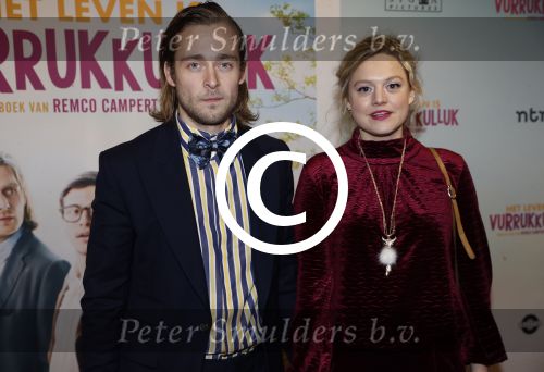 Amsterdam 22 januari 2018
Premiere het leven in vurrukkuluk in Tuschinski. Matthijs v d Sande Bakhuyzen met vriendin