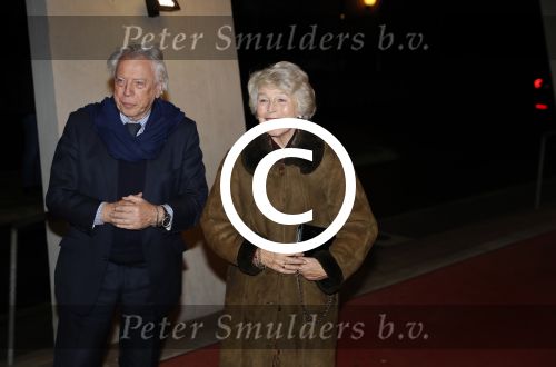 Apeldoorn 19 januari 2018
Prinses Margriet Pieter v Vollenhoven vieren de 75e verjaardag van Margriet in de schouwburg van Apeldoorn. Cees Dam met mevr v Loon de la Bouchere