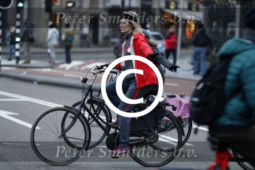 Amsterdam 11 januari 2018 
Mieke v d Weij na het sporten op de fiets in het vondelpark.