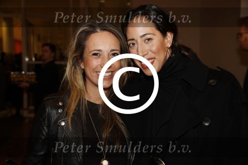 Amsterdam 31 januari 2018
Modeshow Claes iversen in de stopera. Nicole Boekhoorn met een vriendin