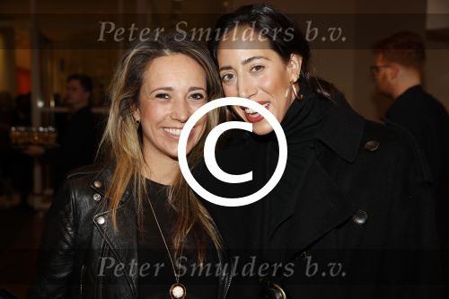 Amsterdam 31 januari 2018
Modeshow Claes iversen in de stopera. Nicole Boekhoorn met een vriendin