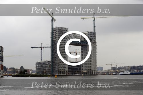 Amsterdam 28 september 2017
Diverse gebouwen aan het IJ . Eye Adam Toren Centraal station en Pontsteiger