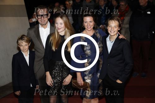 Apeldoorn 19 januari 2018
Prinses Margriet Pieter v Vollenhoven vieren de 75e verjaardag van Margriet in de schouwburg van Apeldoorn. Prins Bernhard jr met zijn vrouw Prinses Annette en hun kinderen