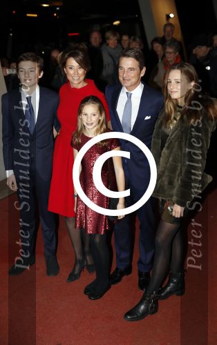 Apeldoorn 19 januari 2018
Prinses Margriet Pieter v Vollenhoven vieren de 75e verjaardag van Margriet in de schouwburg van Apeldoorn. Prins Maurits met zijn vrouw Prinses Marilene en hun kinderen