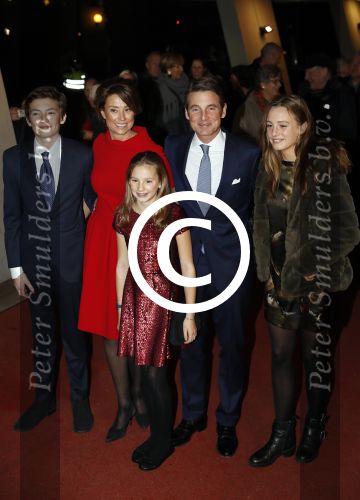 Apeldoorn 19 januari 2018
Prinses Margriet Pieter v Vollenhoven vieren de 75e verjaardag van Margriet in de schouwburg van Apeldoorn. Prins Maurits met zijn vrouw Prinses Marilene en hun kinderen
