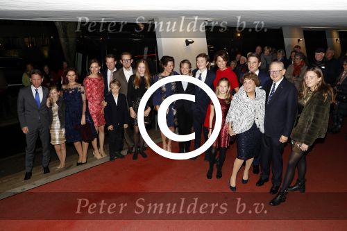 Apeldoorn 19 januari 2018
Prinses Margriet Pieter v Vollenhoven vieren de 75e verjaardag van Margriet in de schouwburg van Apeldoorn. Prins Maurits Prinses Marilene Prins Floris Prinses Aimee Prins Bernhard jr Prinses Annette Prins Pieter Christiaan en Prinses Aimee met bijna alle kleinkinderen