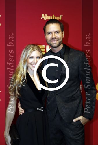 Amsterdam 27 november 2017
Premiere gek van geluk in Tuschinski. Simon Keizer met zijn vrouw Annemarie