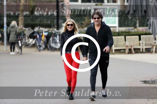 Amsterdam 6 januari 2018
Sonja bakker met haar nieuwe vriend Barry van Suijdam in het vondelpark.