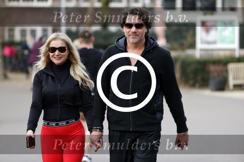 Amsterdam 6 januari 2018
Sonja bakker met haar nieuwe vriend Barry van Suijdam in het vondelpark.
