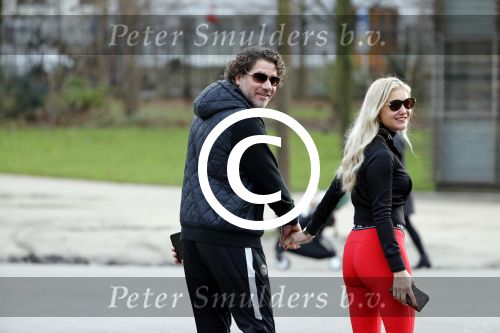 Amsterdam 6 januari 2018
Sonja bakker met haar nieuwe vriend Barry van Suijdam in het vondelpark.