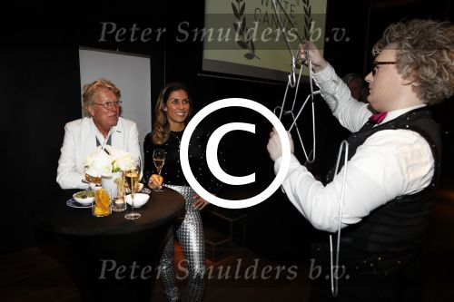 Amsterdam 11 januari 2018 
Uitreiking white canvas award aan Wouter Bos. Sylvia Monique met Jan des Bouvrie en Cor v Zadelhoff