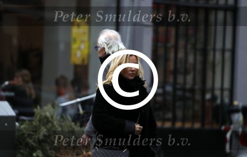 Amsterdam 4 januari 2018 
Tatjana op de beethovenstraat in Amsterdam zuid.
