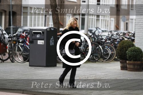 Amsterdam 4 januari 2018 
Tatjana op de beethovenstraat in Amsterdam zuid.