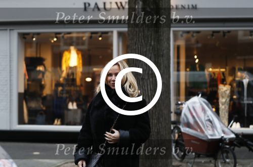 Amsterdam 4 januari 2018 
Tatjana op de beethovenstraat in Amsterdam zuid.