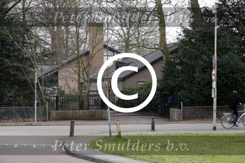 Bentveld 6 januari 2018
Moeder van Tessa Rolink achter de kinderwagen. hun huis