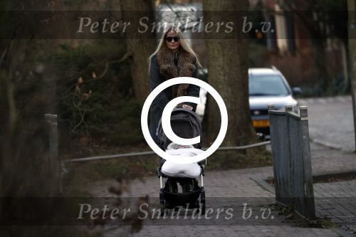 Bentveld 7 januari 2018
Tessa Rolink achter kinderwagen. (Ex Camiel Eurlings)