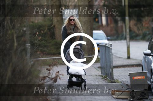 Bentveld 7 januari 2018
Tessa Rolink achter kinderwagen. (Ex Camiel Eurlings)