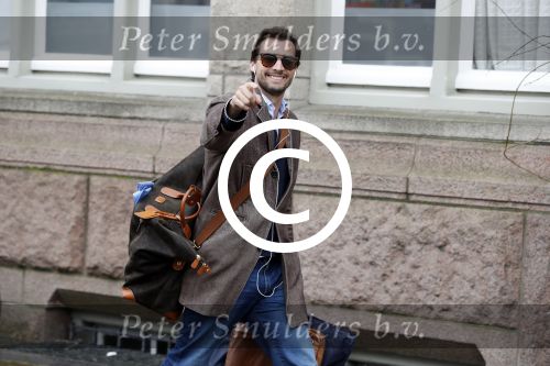Amsterdam 4 januari 2018 
Thierry Baudet verlaat zijn huis waar door politie camera\'s opgehangen zijn.