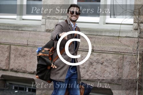 Amsterdam 4 januari 2018 
Thierry Baudet verlaat zijn huis waar door politie camera\'s opgehangen zijn.