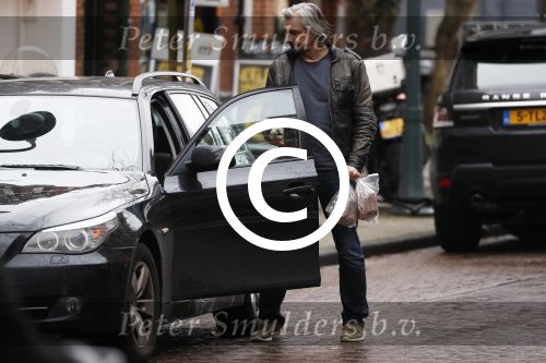 Amsterdam 31 januari 2018
Victor Reinier doet boodschappen op de cornelis schuytstraat