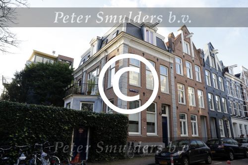 Amsterdam 30 januari 2018
Huis  Youp van t Hek en Debby Petter aan het Vondelpark