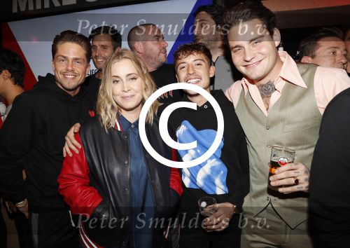 Rotterdam 24 januari 2018 
Perspresentatie samen gaan Vrienden van Amstel Live en Flying Dutch in ahoy.
oa aanwezig Guus Meeuwis Xander de Buisonje Anouk Lil Kleine Andre Hazes Direct Nick en Simon Broederliefde Douwe Bob John Ewbank Jeroen v Koningsbrugge eva
