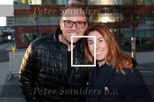 Amsterdam 3 januari 2019
Boekpresentatie Fajah Lourens Fajah kwam met een nieuwe Bentley. Ook haar dochter Irem en zoon Shai kwamen mee.