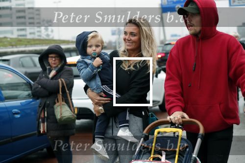 Schiphol 11 januari 2019
Andre Hazes jr en vriendin Monique Westenberg arriveren samen met familie en neef Djarno Hofland op schiphol na trip naar Ortlando.