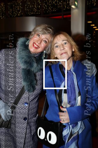 Amsterdam 20 december 2018
Premiere Cats in de RAI.
Anne-Rose Bantzinger met een vriendin