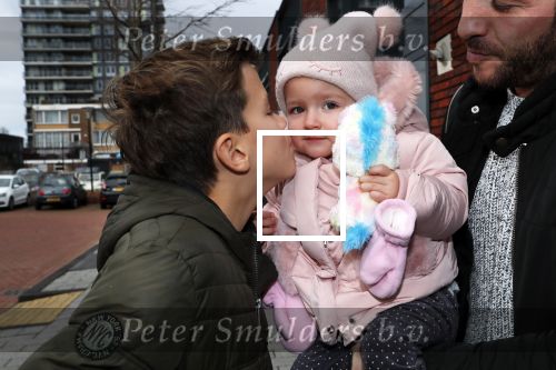 Beverwijk 22 december 2018
Rafael v d Vaart Damian Jesslynn en zijn vriendin Estavana Polman in het winkelcentrum waar Rafael zijn moeder Lolita een winkel heeft . Ze hebben geld opgehaald met veiling voor het ZZF.