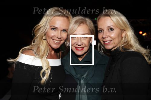 Heerhugowaard 14 januari 2019
Nieuwjaarsfeest Henk Geels. Denise Boekhoff met moeder Carla Geels en zus.