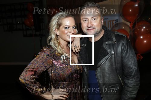 Amsterdam 3 januari 2019
Boekpresentatie Fajah Lourens Fajah kwam met een nieuwe Bentley. Ook haar dochter Irem en zoon Shai kwamen mee.
Dennis Weening met zijn vrouw