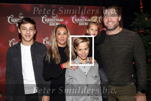 Amsterdam 23 december 2018
Premiere RTL kerstshow in het ziggo dome. Dennis v d Geest met vrouw en kinderen