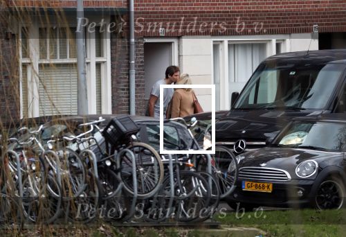 Amsterdam 5 januari 2019
Dionne Stax rijdt op de apollolaan 2x door rood op de fiets en ze heeft haar mobiel in haar handen. Dionne gaat langs bij haar vriend  Sytse Oudkerk
