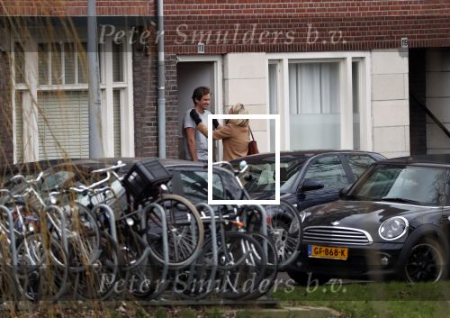 Amsterdam 5 januari 2019
Dionne Stax rijdt op de apollolaan 2x door rood op de fiets en ze heeft haar mobiel in haar handen. Dionne gaat langs bij haar vriend  Sytse Oudkerk