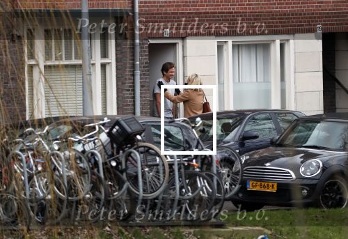 Amsterdam 5 januari 2019
Dionne Stax rijdt op de apollolaan 2x door rood op de fiets en ze heeft haar mobiel in haar handen. Dionne gaat langs bij haar vriend  Sytse Oudkerk