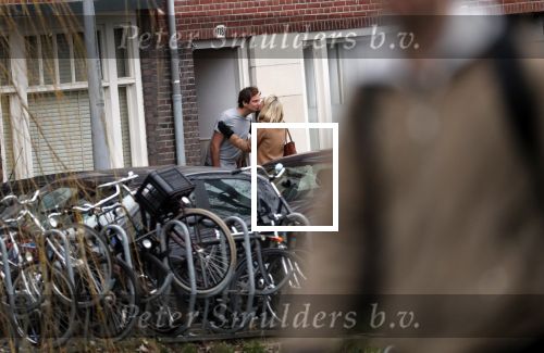 Amsterdam 5 januari 2019
Dionne Stax rijdt op de apollolaan 2x door rood op de fiets en ze heeft haar mobiel in haar handen. Dionne gaat langs bij haar vriend  Sytse Oudkerk
